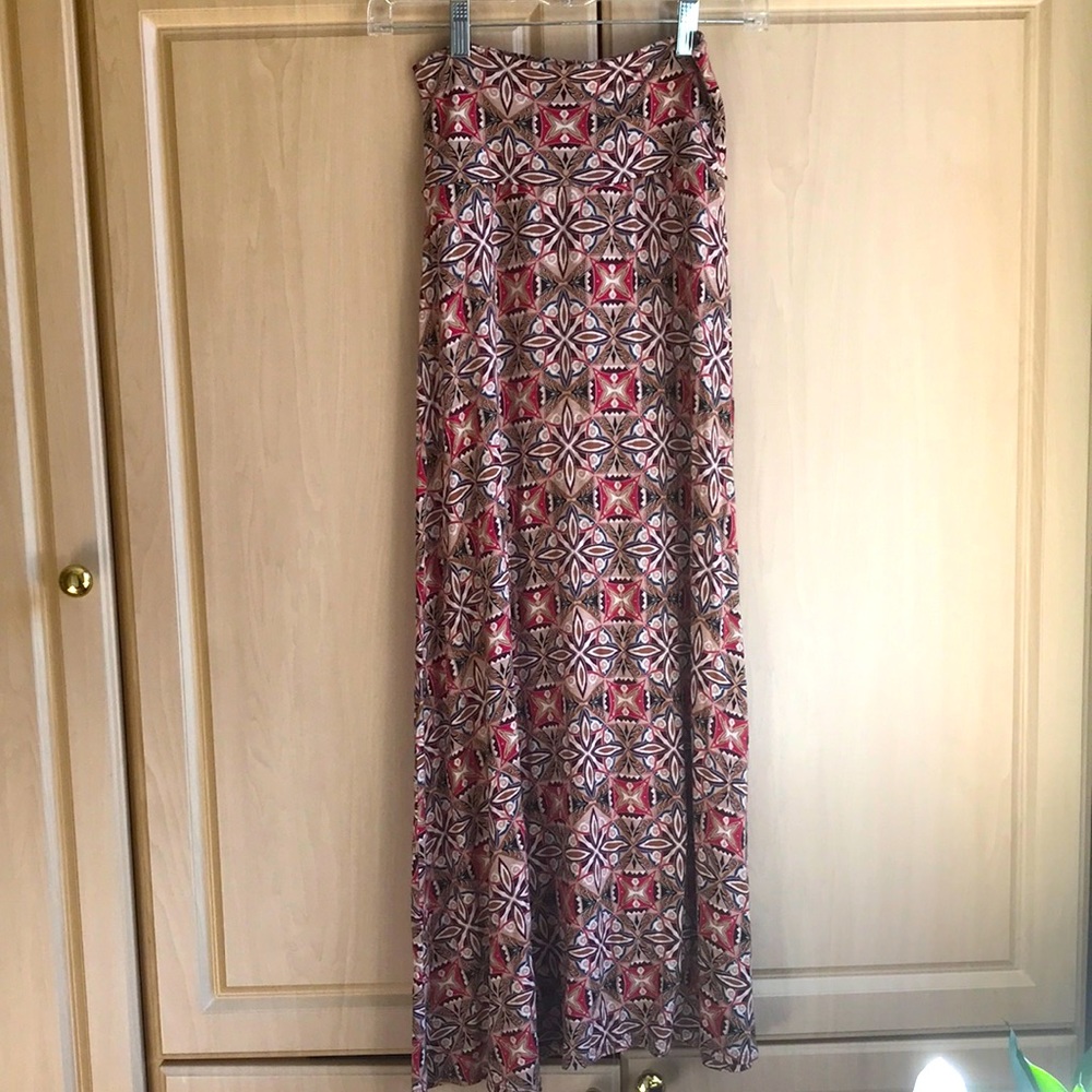 Loveappella PETITE! Maxi skirt - EUC gently loved soft and buttery 37” - Picture 3 of 14